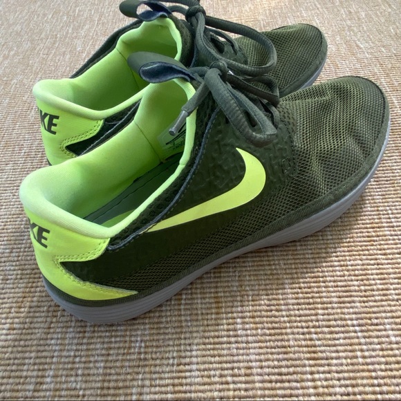 nike solarsoft moccasin mens